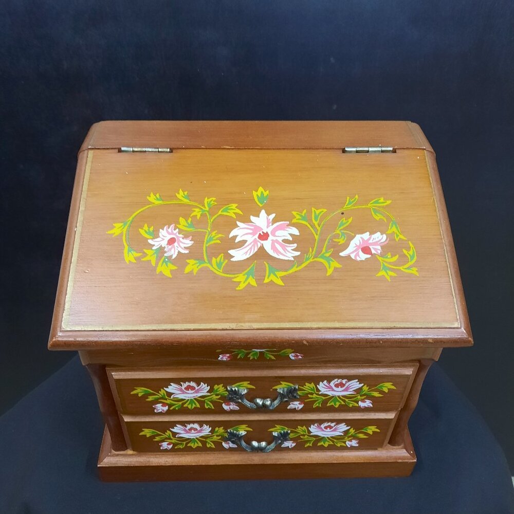 Vintage 8"x8"x6" Hand Painted Wooden Jewelry Box Floral Design Home Decor